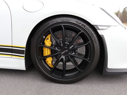 Used 2016 Porsche Cayman GT4 image 23