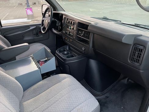 Used 2013 Chevrolet Express 1500 image 2