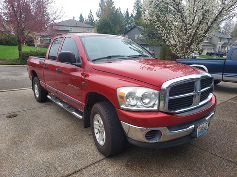 Used 2007 Dodge Ram 1500 Truck SLT image 8