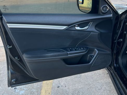 Used 2017 Honda Civic EX-T image 27