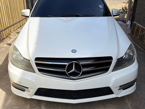 Used 2014 Mercedes-Benz C 300 4MATIC Sedan image 1