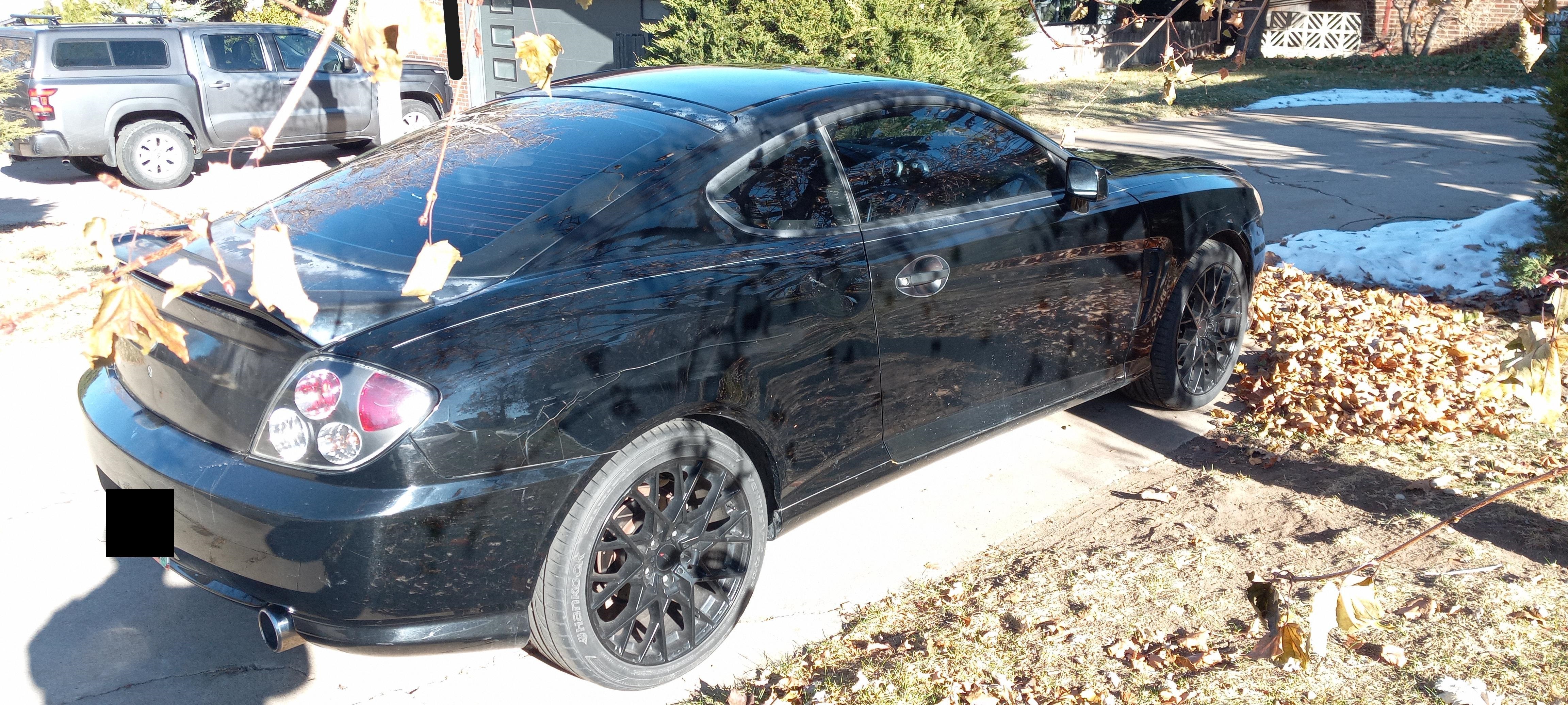 Used 2006 Hyundai Tiburon FWD image 8