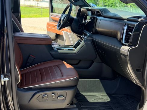 Used 2026 GMC Sierra 2500 Denali Ultimate image 19