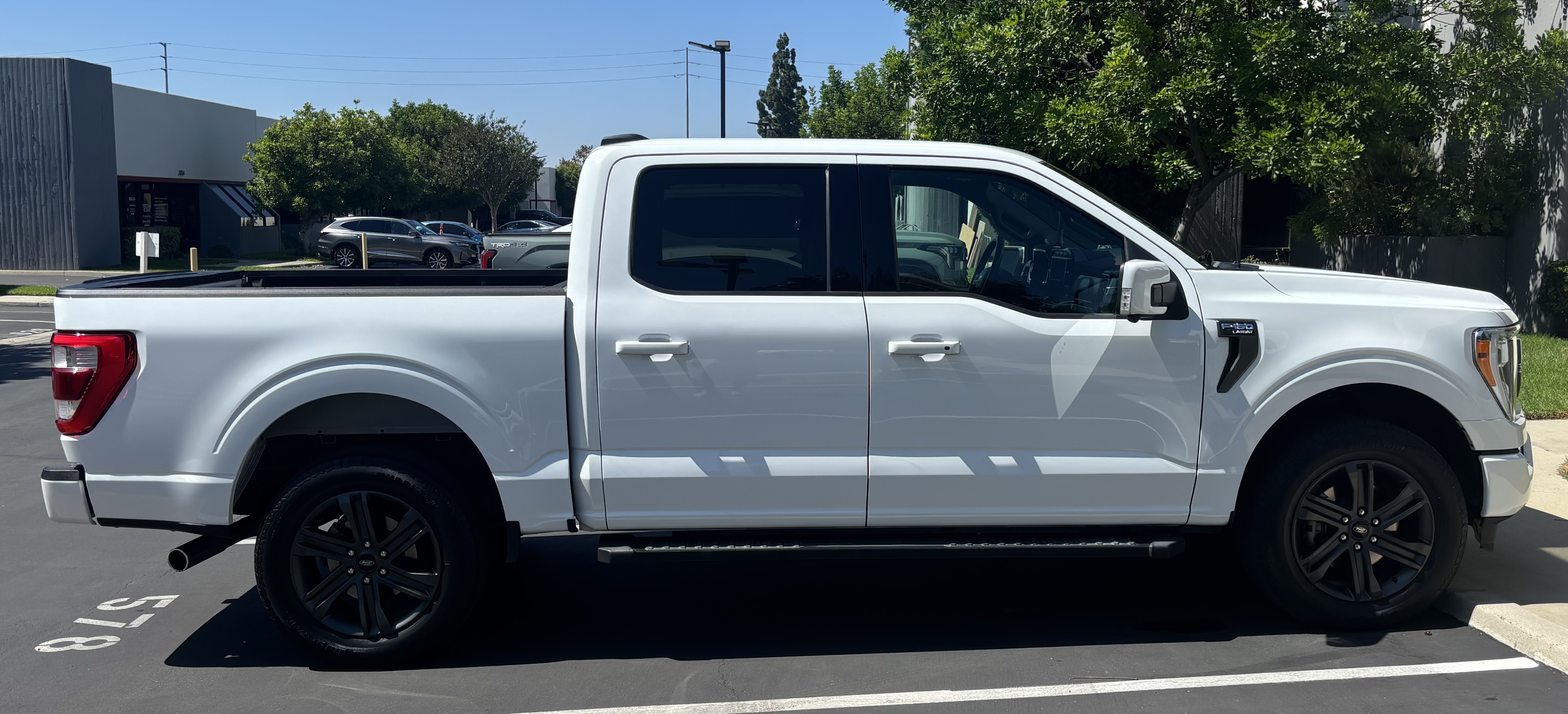 Used 2023 Ford F150 Lariat AWD/4WD image 8