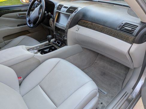 Used 2008 Lexus LS 460 image 11