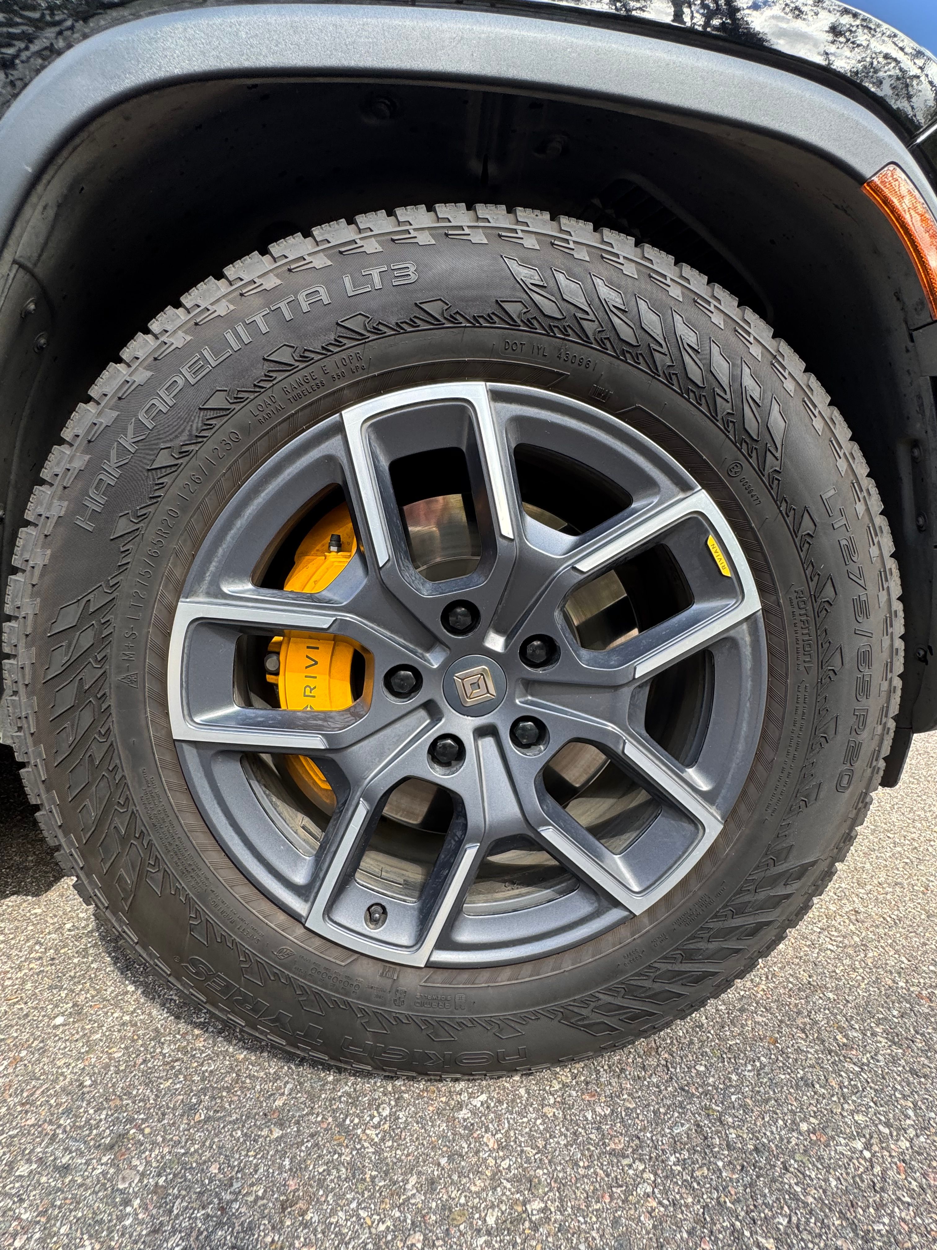 Used 2023 Rivian R1S Adventure Quad AWD/4WD image 14