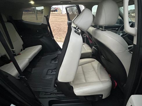 Used 2021 Kia Telluride SX w/ Towing Package image 15