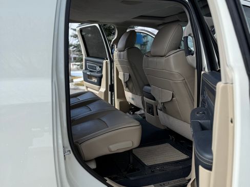 Used 2018 RAM 3500 Laramie Longhorn image 11