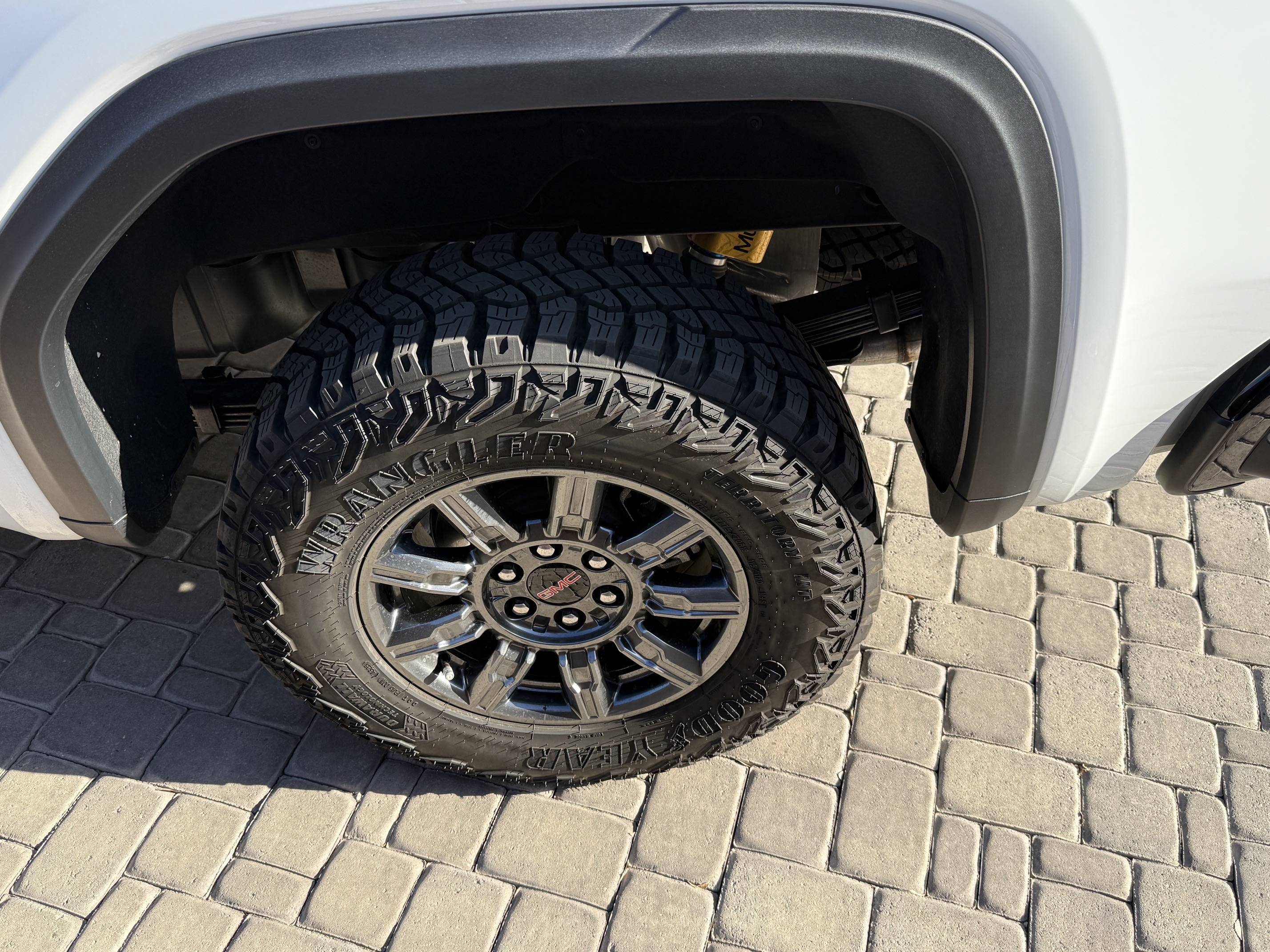 Used 2026 GMC Sierra 1500 AT4X AWD/4WD image 4