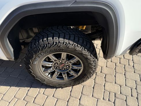 Used 2026 GMC Sierra 1500 AT4X AWD/4WD image 4