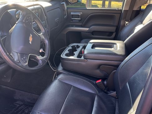 Used 2018 Chevrolet Silverado 1500 LT w/ All Star Edition image 9