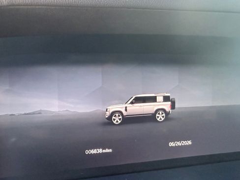 Used 2023 Land Rover Defender 110 X AWD/4WD image 10