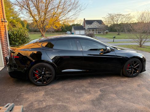 Used 2022 Tesla Model S Plaid AWD/4WD image 9