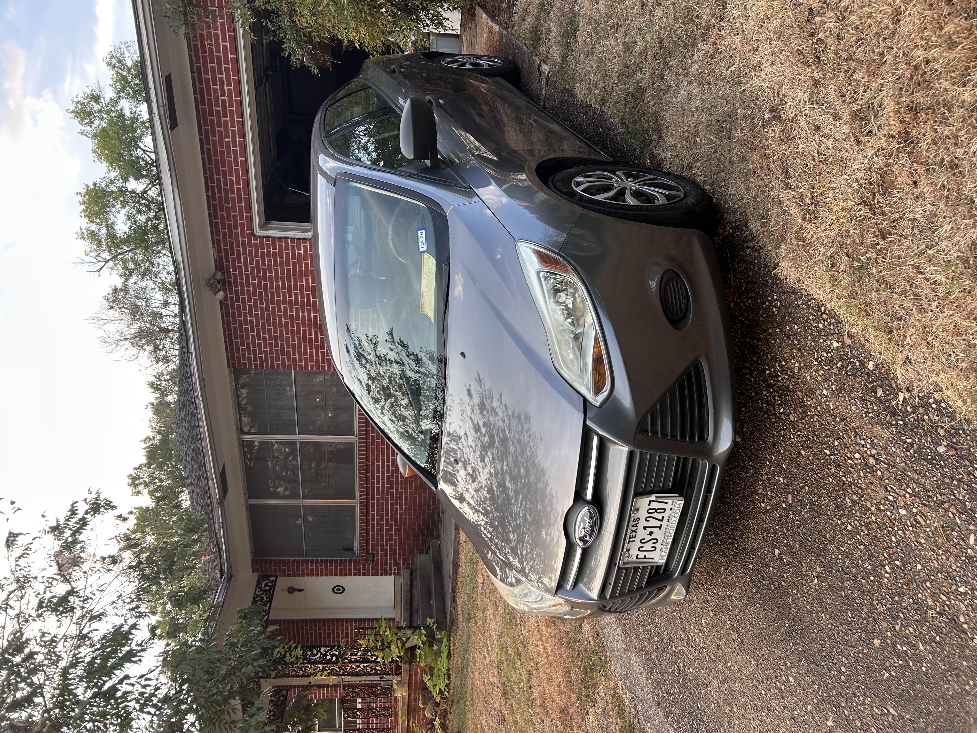 Used 2014 Ford Focus S FWD image 1