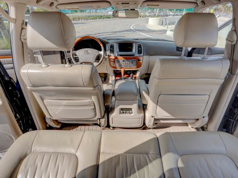 Used 2005 Lexus LX 470 4WD image 19