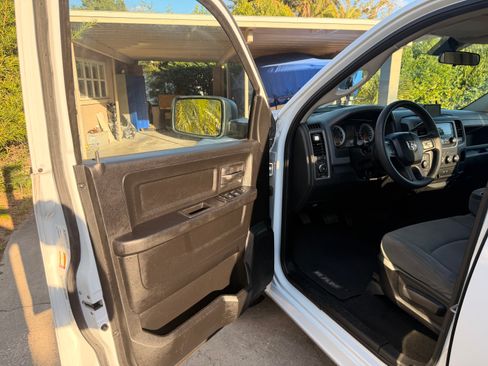 Used 2013 RAM 1500 Express image 32