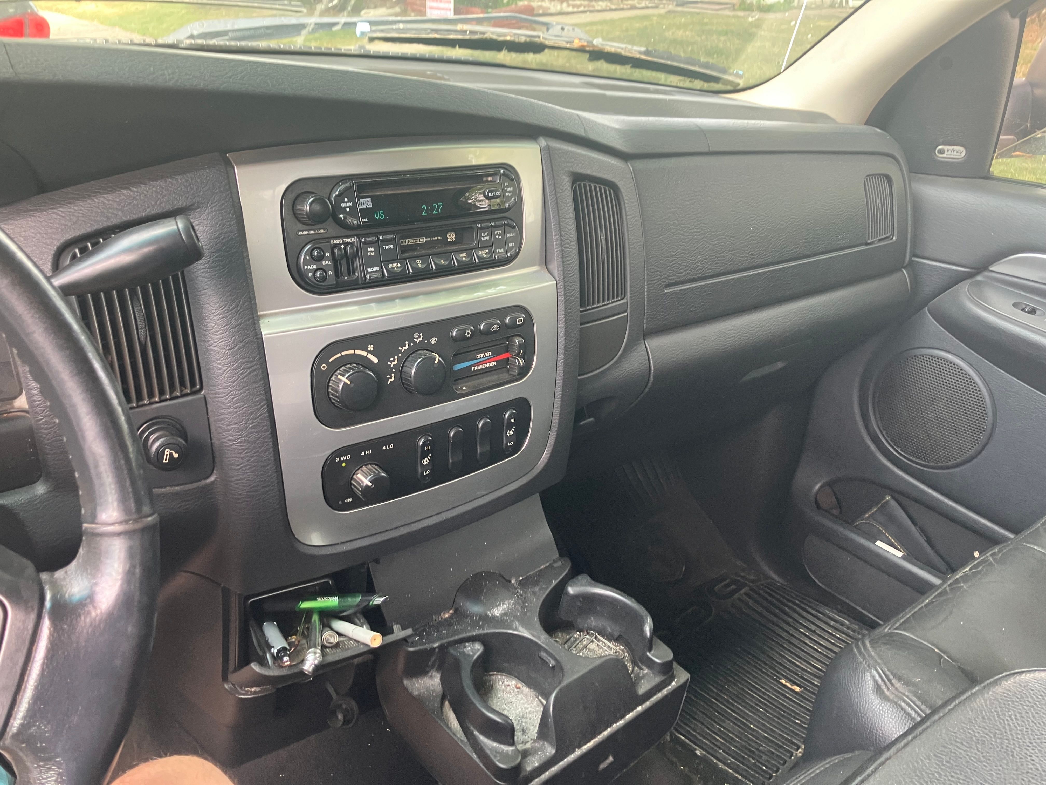 Used 2004 Dodge Ram 3500 Truck SLT w/ Trailer Tow Group AWD/4WD image 8