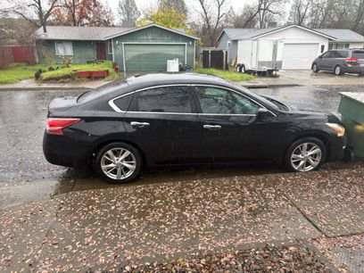 Used 2013 Nissan Altima 2.5 SV