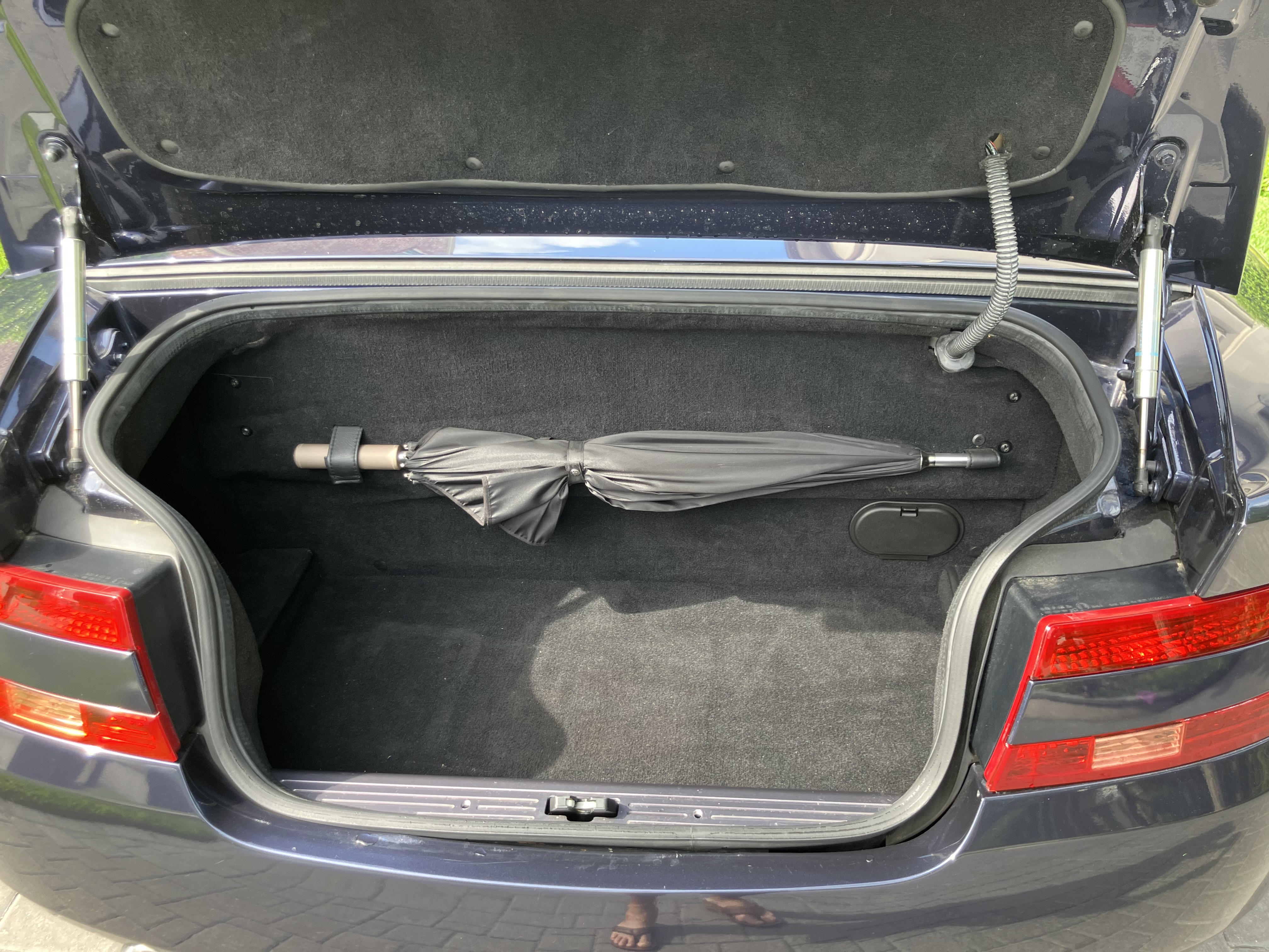 Used 2007 Aston Martin DB9 Volante RWD image 4