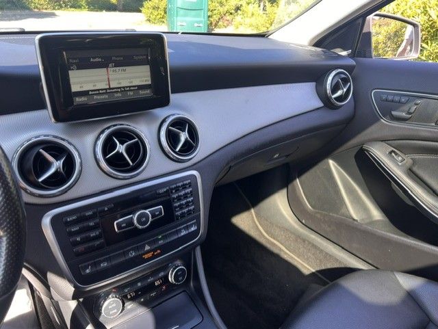 Used 2015 Mercedes-Benz GLA 250 4MATIC image 8