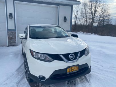 Used 2017 Nissan Rogue Sport SL