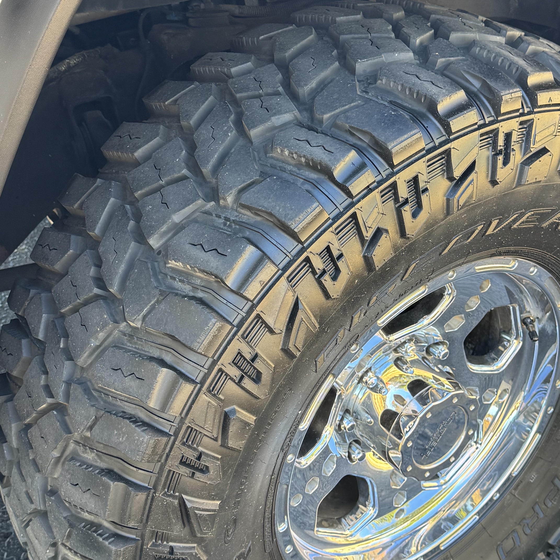 Used 2005 HUMMER H2 w/ Preferred Equipment Group AWD/4WD image 8