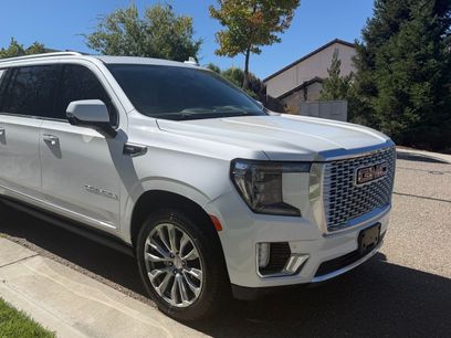 Used 2021 GMC Yukon XL Denali w/ Denali Premium Package