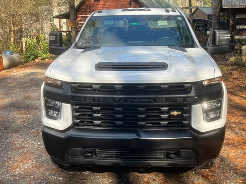 Used 2022 Chevrolet Silverado 2500 W/T w/ WT Convenience Package image 9