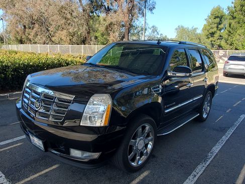 Used 2009 Cadillac Escalade 2WD image 4