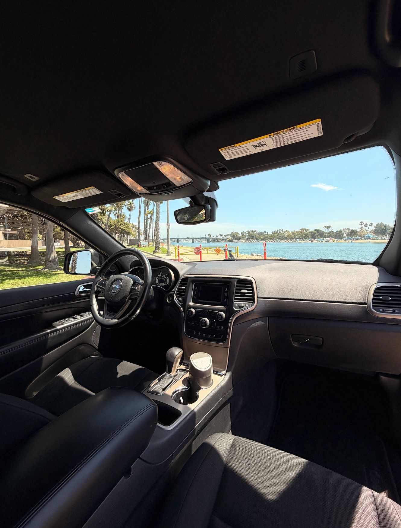 Used 2017 Jeep Grand Cherokee Laredo RWD image 10