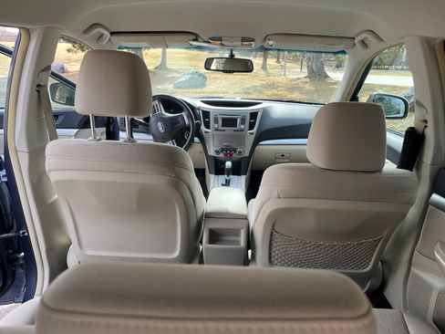 Used 2014 Subaru Outback 2.5i Premium image 17