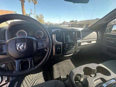 Used 2018 RAM 2500 SLT image 12