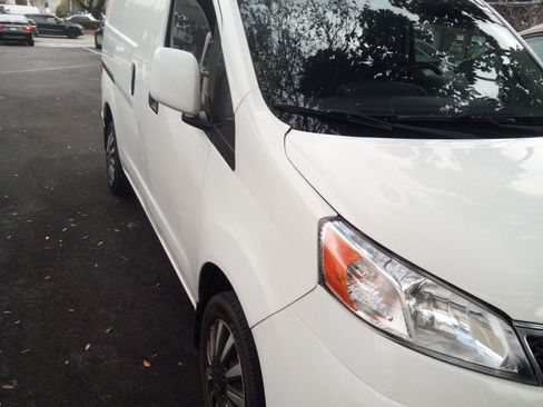Used 2018 Nissan NV200 SV w/ Navigation Package image 1