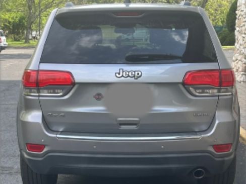 Used 2016 Jeep Grand Cherokee Limited AWD/4WD image 5