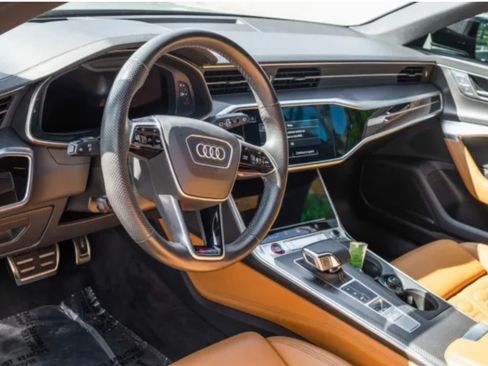 Used 2021 Audi RS 6 w/ Executive Package image 19