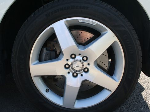 Used 2013 Mercedes-Benz ML 550 4MATIC image 28