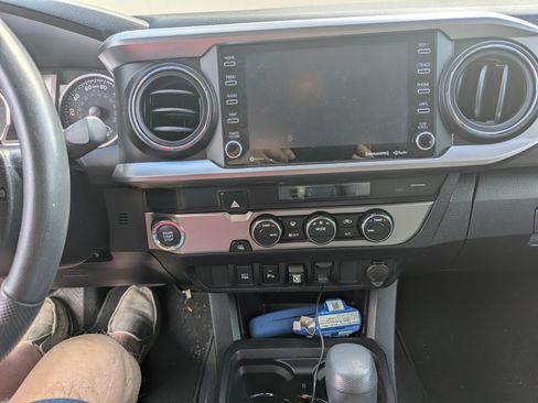 Used 2023 Toyota Tacoma SR5 image 6