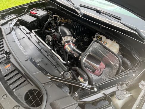 Used 2024 GMC Yukon Denali Ultimate w/ LPO, Floor Liner Package image 6