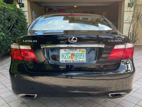 Used 2008 Lexus LS 460 image 2