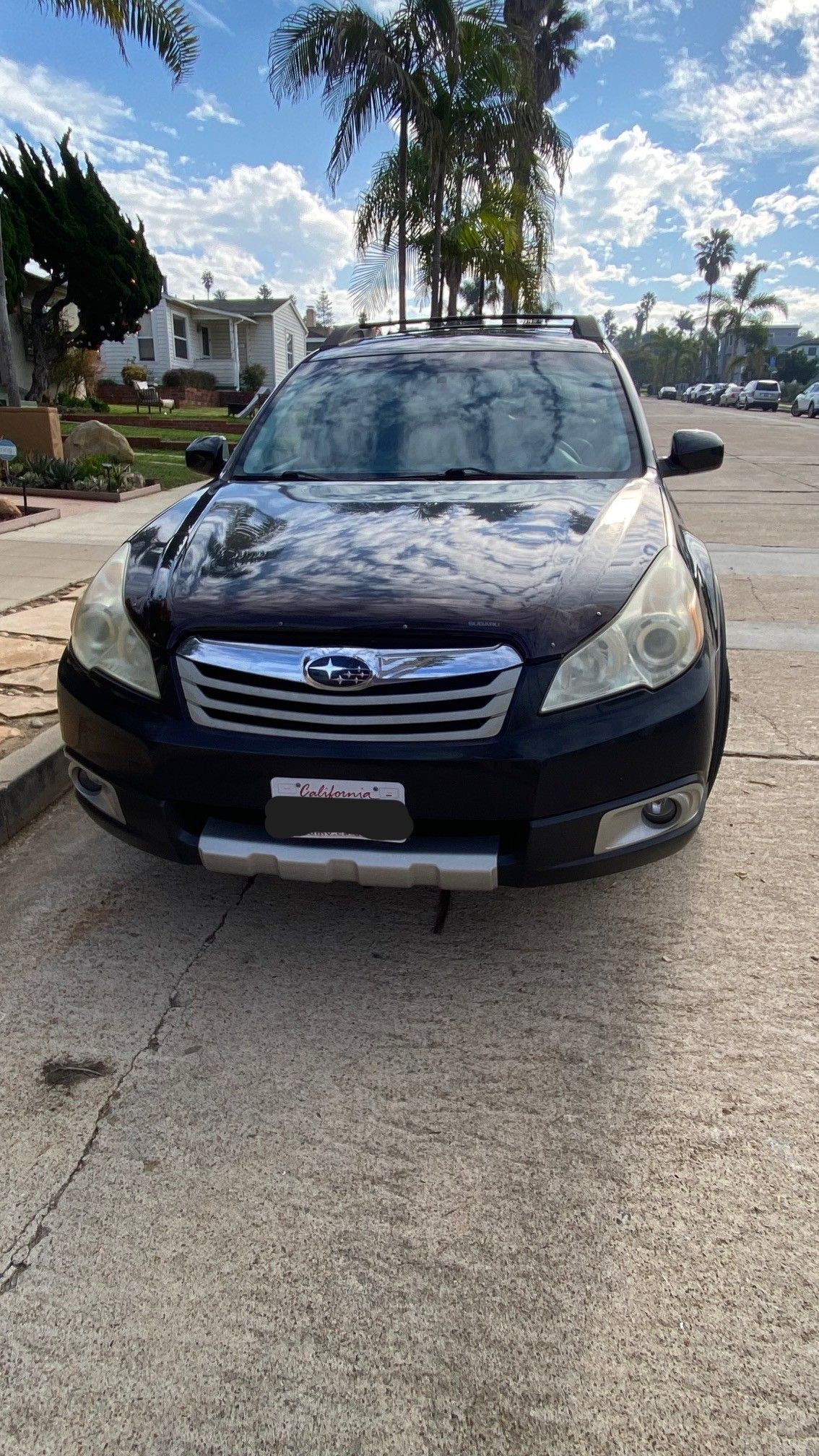 Used 2011 Subaru Outback 2.5i Limited w/ PWR Moonroof Pkg AWD/4WD image 4
