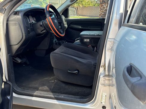 Used 2005 Dodge Ram 1500 Truck SLT RWD image 13