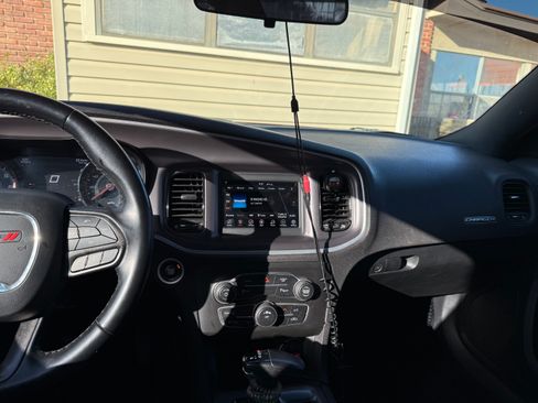 Used 2021 Dodge Charger SXT w/ Blacktop Package image 8