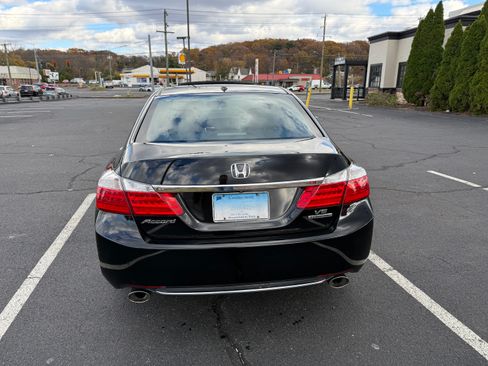 Used 2015 Honda Accord Touring image 22