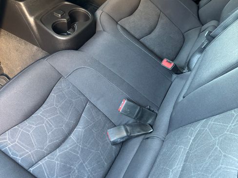 Used 2018 Chevrolet Volt LT FWD image 13