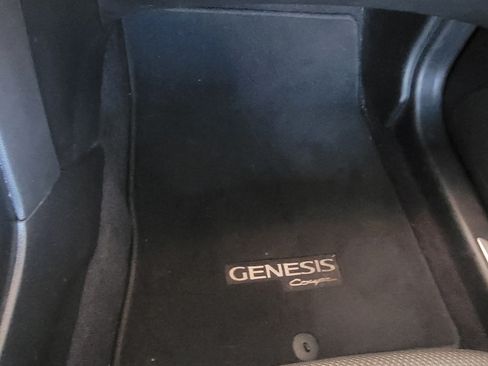 Used 2015 Hyundai Genesis 3.8 image 19