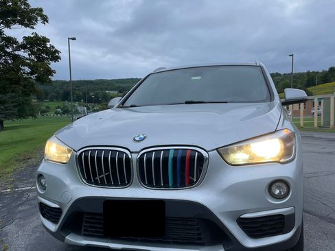 Used 2018 BMW X1 xDrive28i AWD/4WD image 8