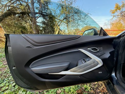 Used 2017 Chevrolet Camaro SS w/ 50th Anniversary Edition image 6