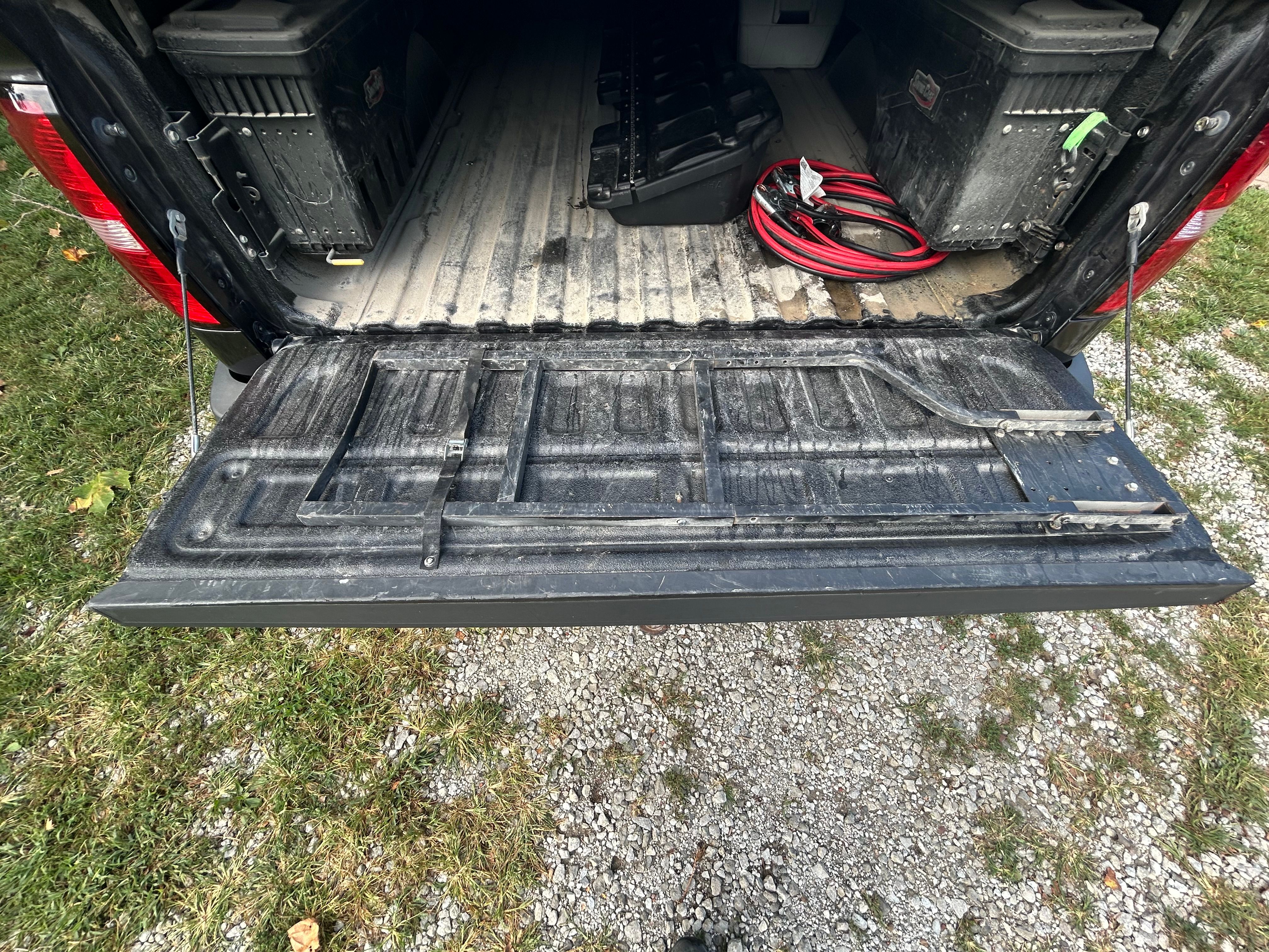 Used 2016 GMC Sierra 2500 SLE w/ SLE Preferred Package AWD/4WD image 27