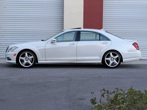 Used 2011 Mercedes-Benz S 550 image 6