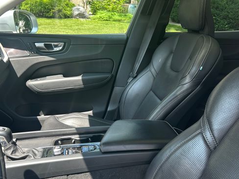 Used 2021 Volvo XC60 T5 Inscription w/ Advanced Package FWD image 8